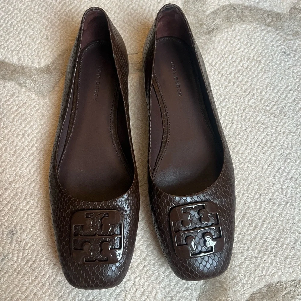 Tory Burch Georgia Square Toe Snake Flats - Size 7.5 - Picture 1 of 4